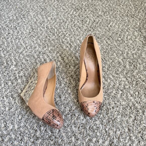 Tory Burch Shoes - Tory Burch Womens 7 M Wedge Pumps Heels Cap Toe Snake Tan Brown Leather Shoe
